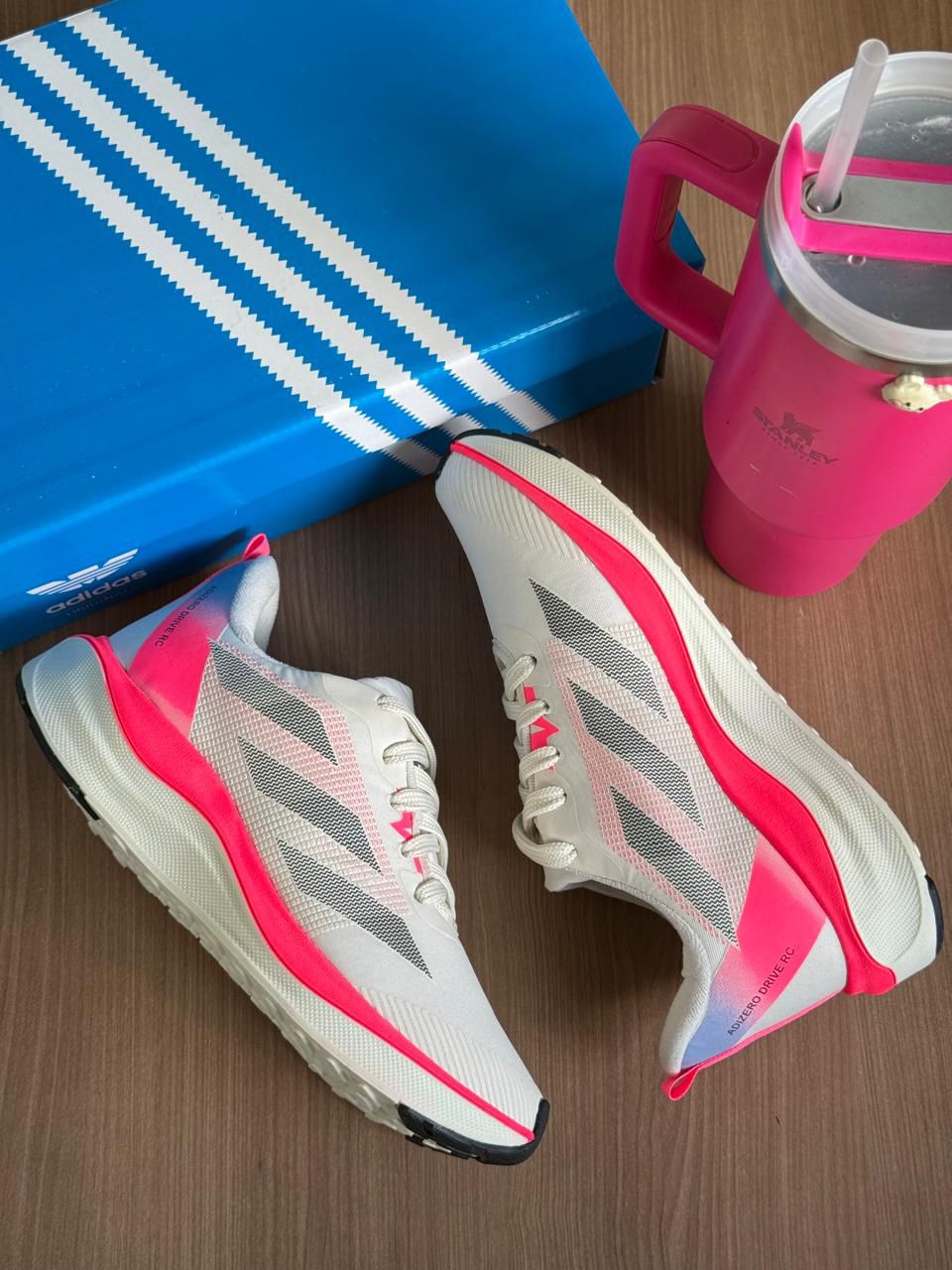 WhatsApp Image    at ..